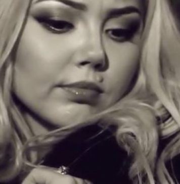 “Toată viaţa mea lângă tine stau”, ultima piesă a Denisei Manelista. Când toată lumea credea că şi-a revenit, a pierdut lupta cu viaţa a murit denisa raducu