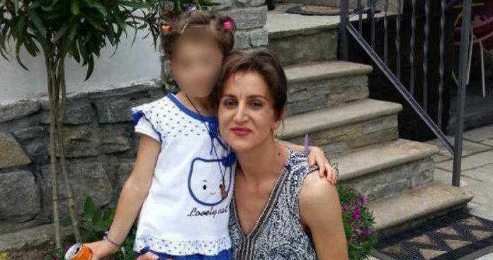 O romanca si-a ucis fetita in Italia