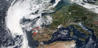Incendiile din Portugalia vazute din spatiu
