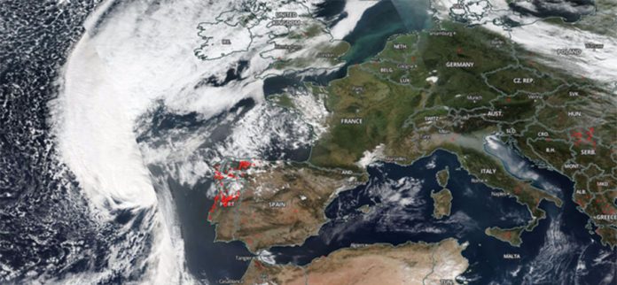 Incendiile din Portugalia vazute din spatiu