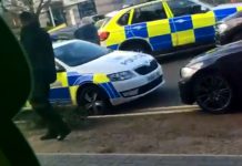 ostatici la mall Marea Britanie