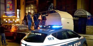 roman prins cu droguri in Italia