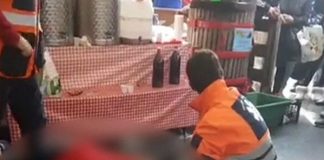 Un bărbat a murit sub ochii unui echipaj medical