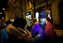 Un organizator al protestelor #REZIST anunţă că renunţă: ”Vă las să vă canibalizați …” doru apostol se retrage